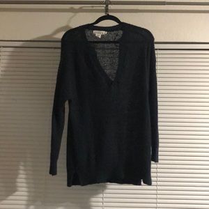 Navy blue light sweater